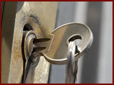 Locksmith Lock Store Porter Ranch, CA 818-488-2682 - 2-lock-and-key